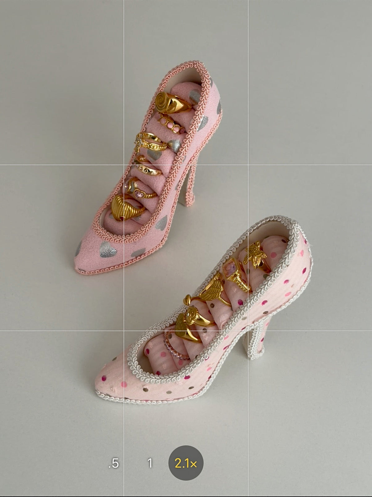 Dolly Heel Ring Holder